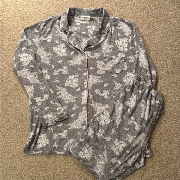 Laura Ashley Gray and White Pajamas - Picture 3 of 5